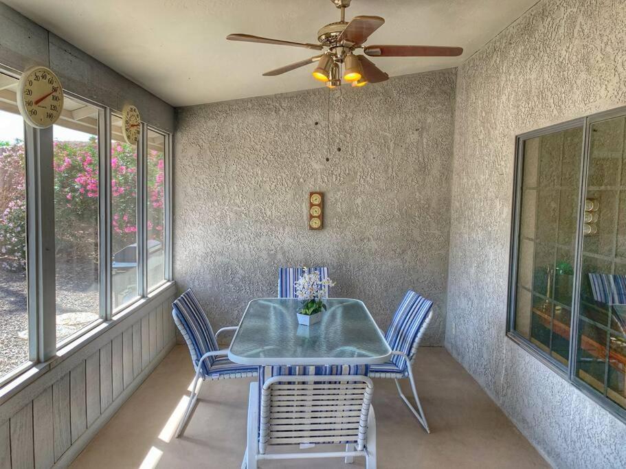 Desert Getaway - Centrally Located, Trail Access Steps Away! Lake Havasu City Bagian luar foto