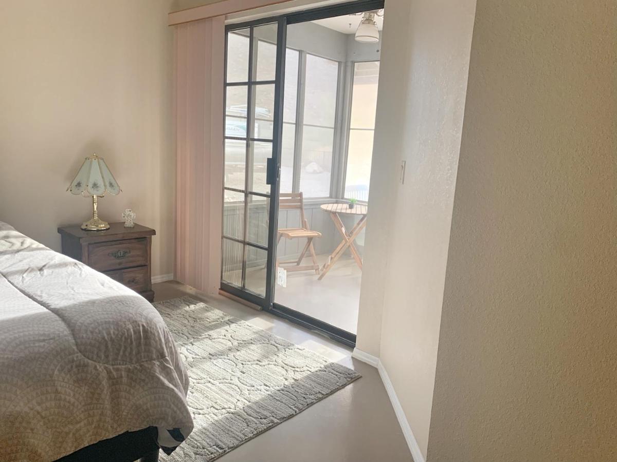 Desert Getaway - Centrally Located, Trail Access Steps Away! Lake Havasu City Bagian luar foto
