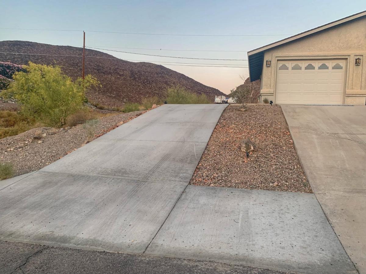 Desert Getaway - Centrally Located, Trail Access Steps Away! Lake Havasu City Bagian luar foto